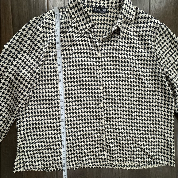 Lindor Petite Button Down Long Sleeve - Picture 8 of 10
